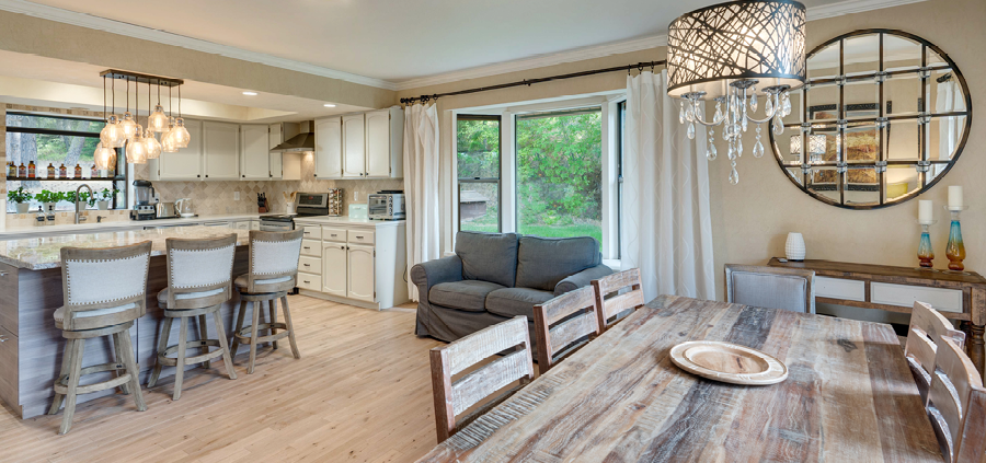 matching-furniture-with-oak-flooring